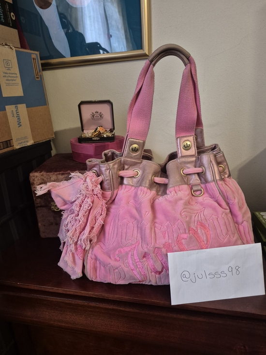 Juicy Couture Handbags - Juicy Couture - Vintage Pink Daydreamer